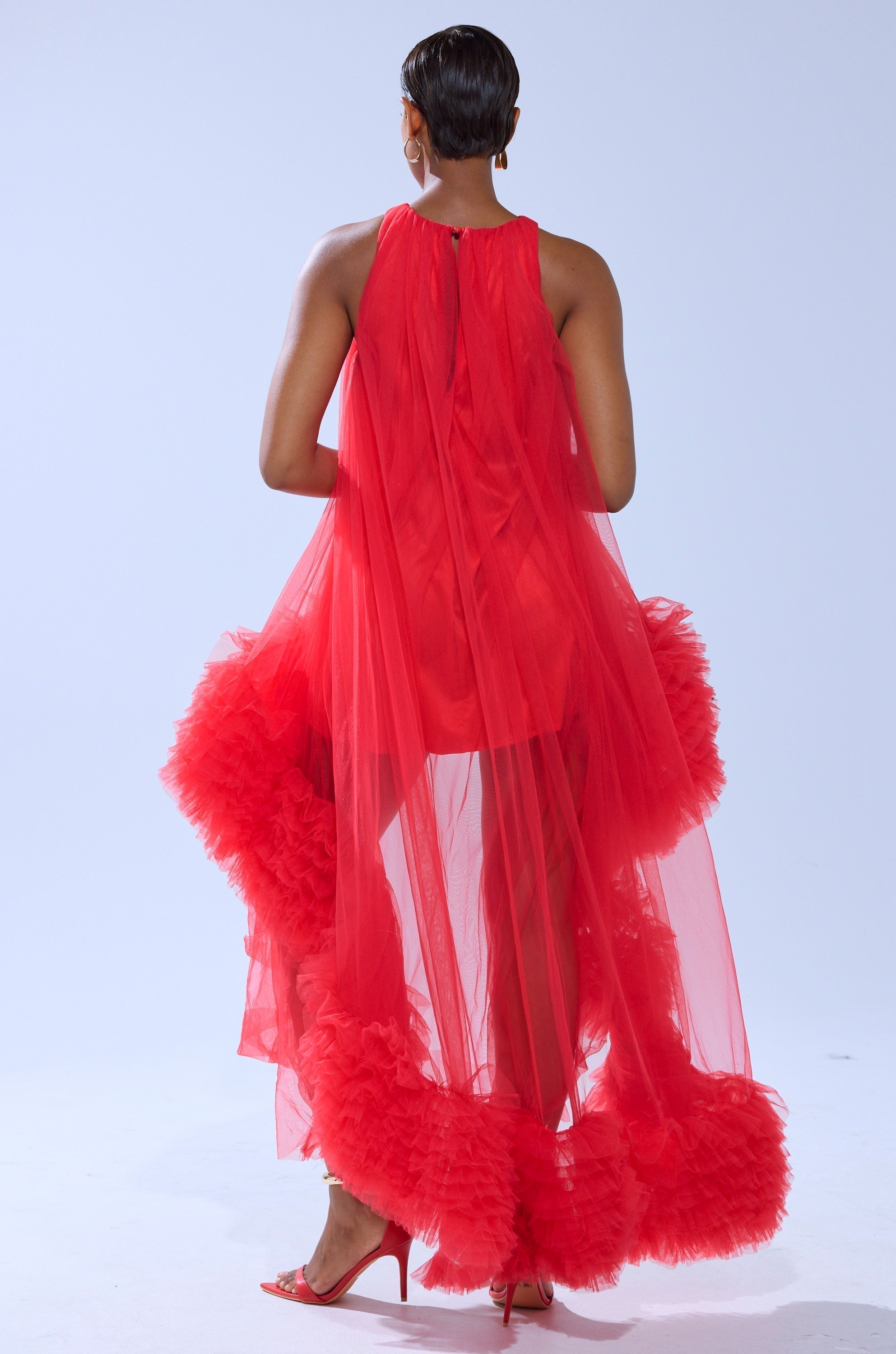 ARI TULLE RUFFLE HIGH LOW MINI DRESS IN RED