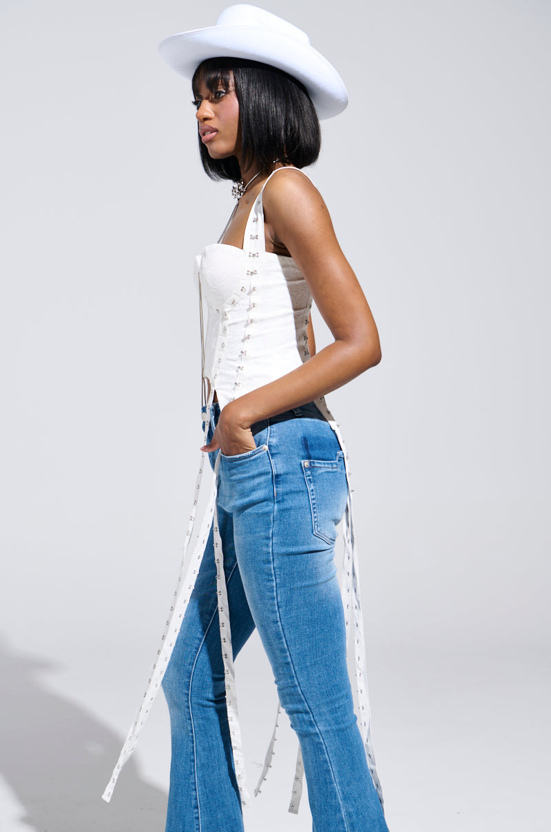 DONT THINK ABOUT IT LACE CORSET