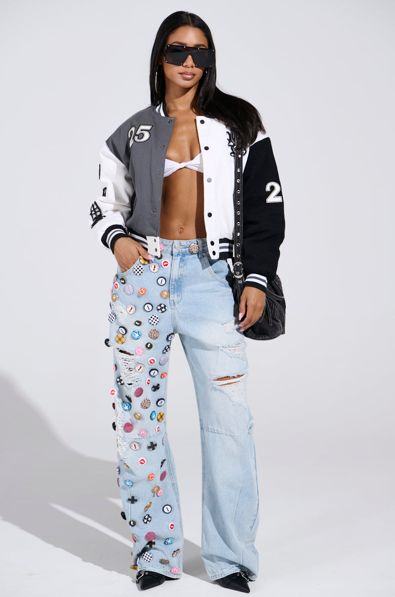 PENELOPE GRAPHIC BUTTON JEANS