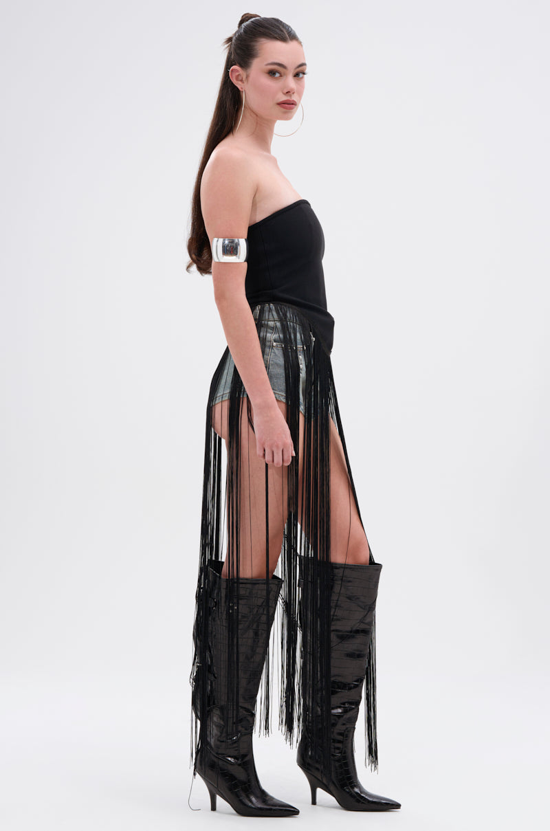 GONNA LOVE ME FRINGE TOP