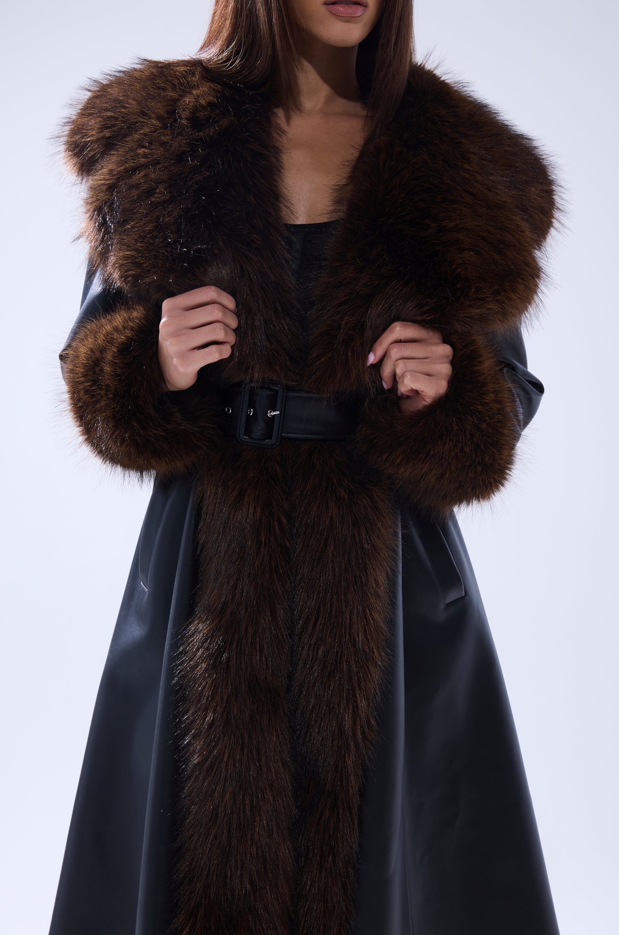 MAIN SQUEEZE FUR TRIM TRENCH