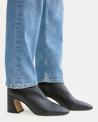 Leather Curved-Heel Boot | Black