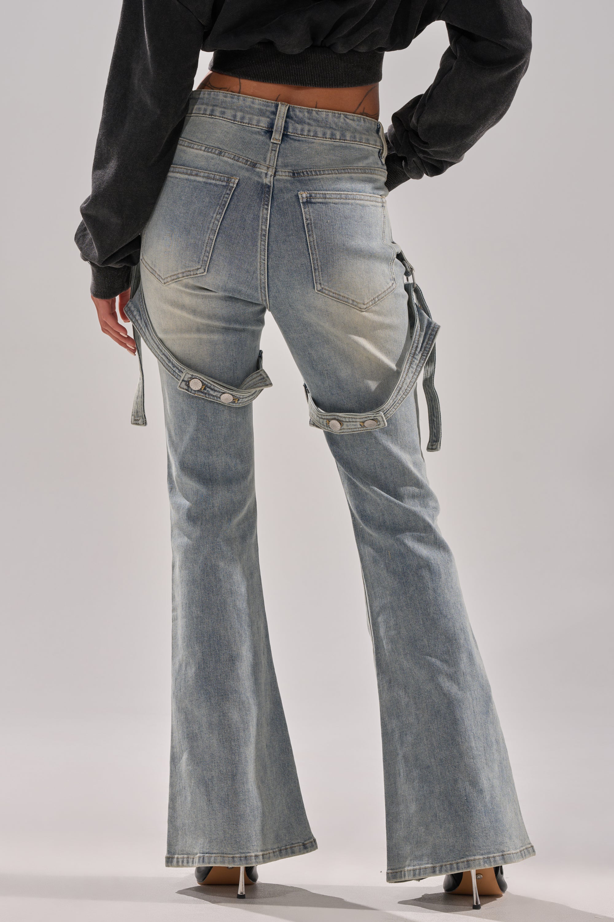 MOOD FOR THE NIGHT FLARE DENIM