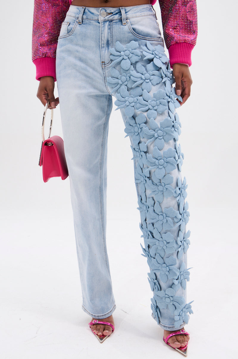 FLORAL FIELDS APPLIQUE DENIM PANTS