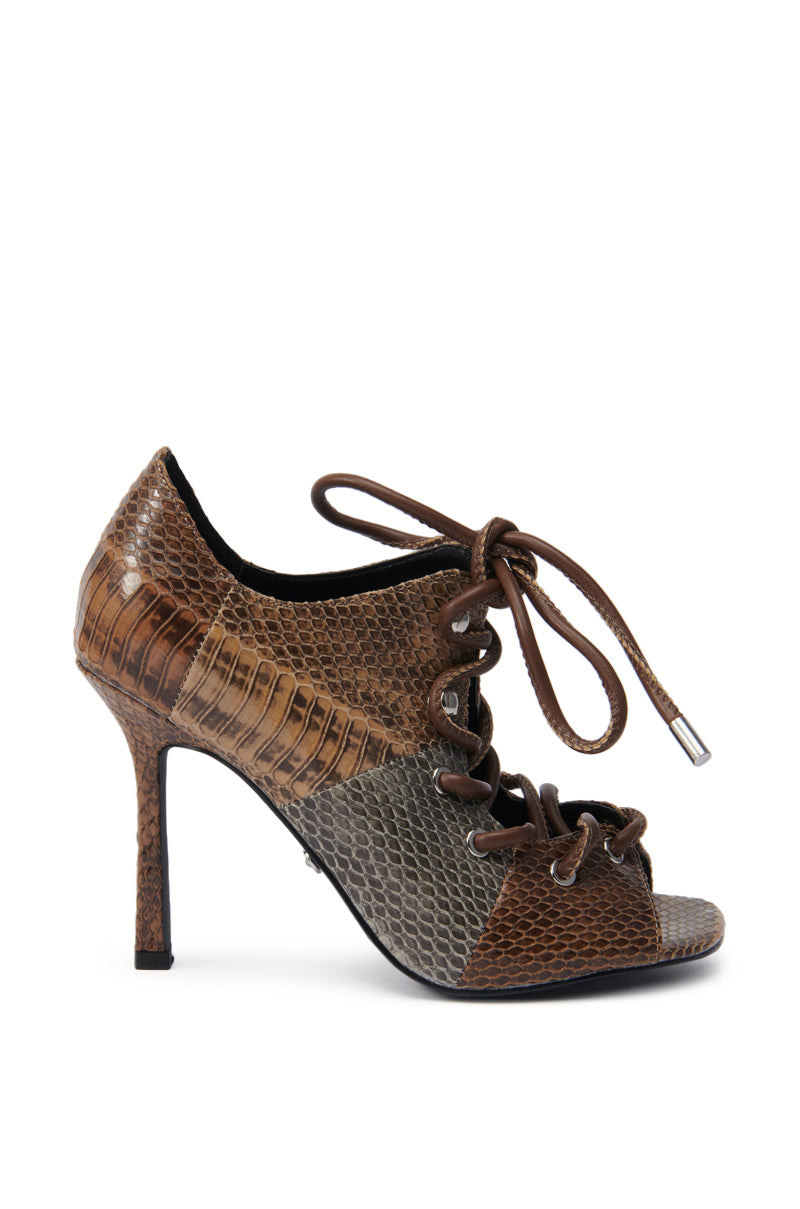 AZALEA WANG ASHLIE COLOR BLOCKED SNAKE SANDAL