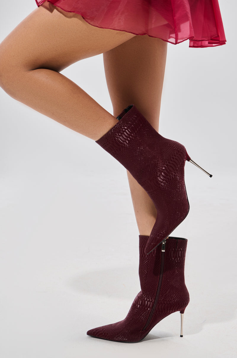 AZALEA WANG CALEAN BURGUNDY BOOTIE