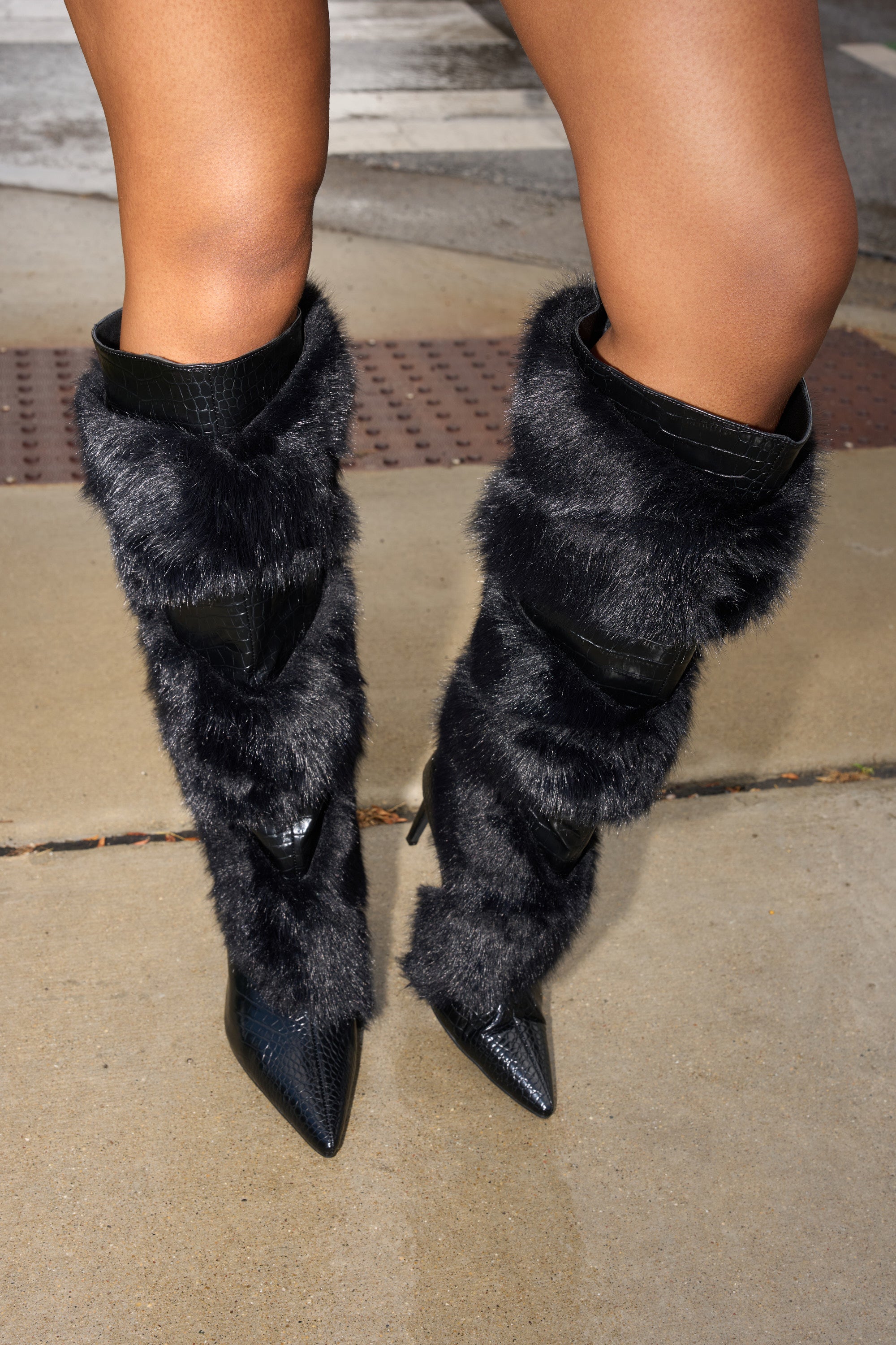 AZALEA WANG CONRADDE BLACK MIXED MATERIAL FUR AND SNAKE STILETTO BOOT