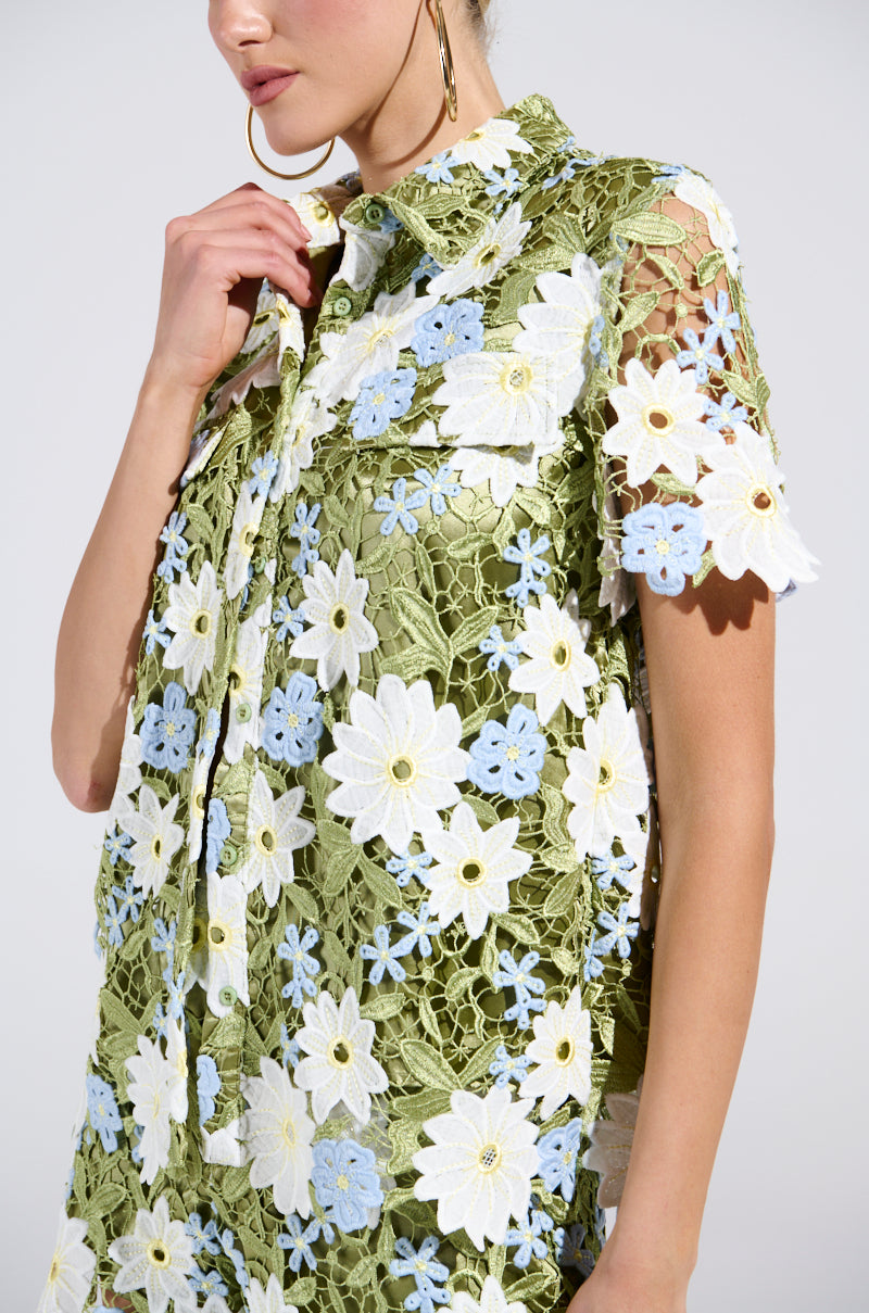 DAISY CROCHET SHORT SLEEVE BUTTON UP SHIRT