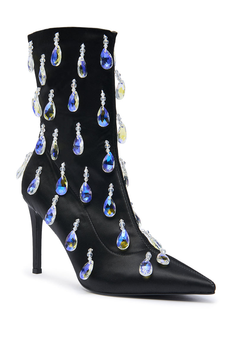 AZALEA WANG GUANTLETT BLACK CRYSTAL EMBELLISHED BOOTIE