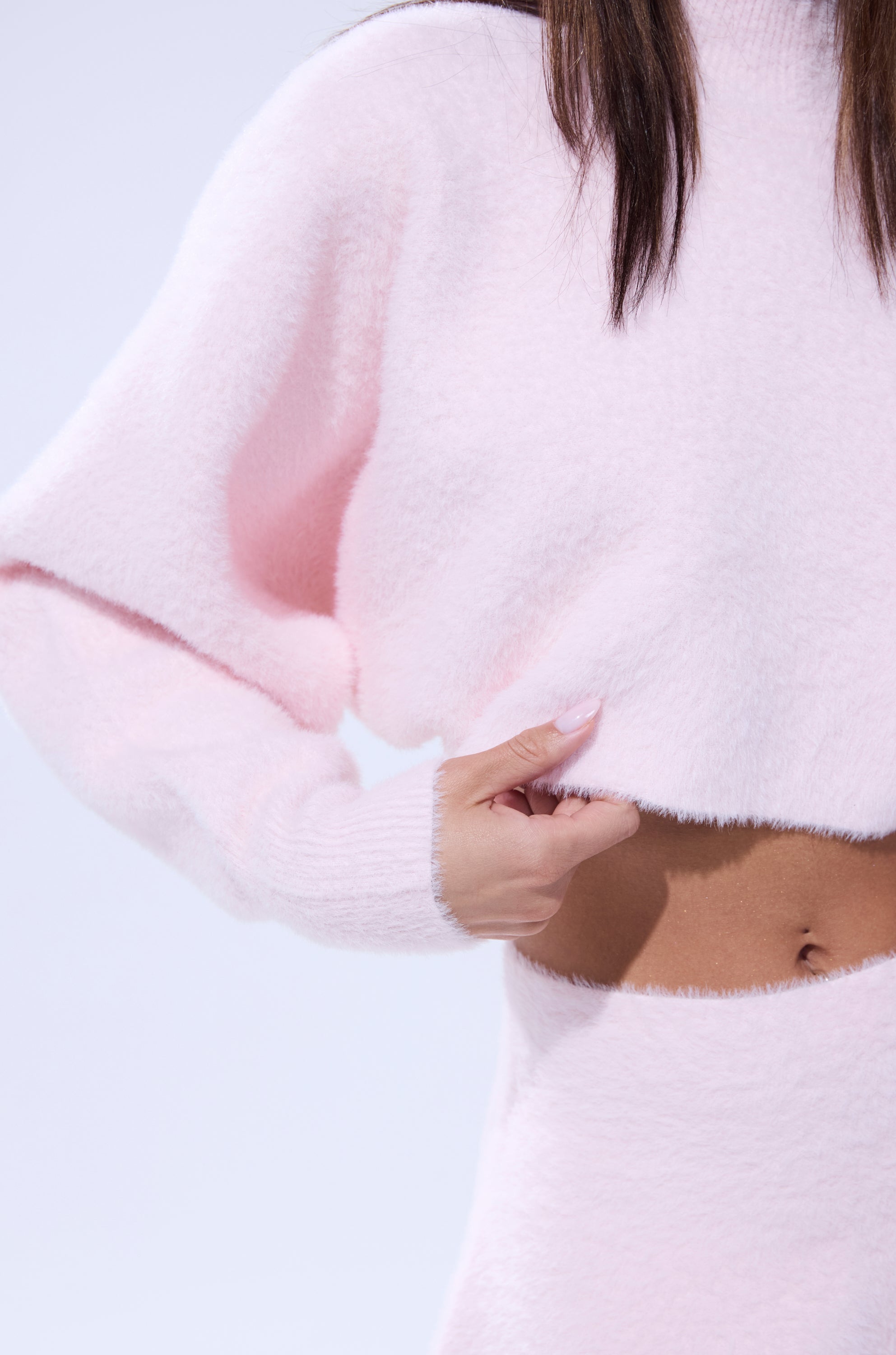 CUDDLE UP FUZZY CROPPED SWEATER IN PINK