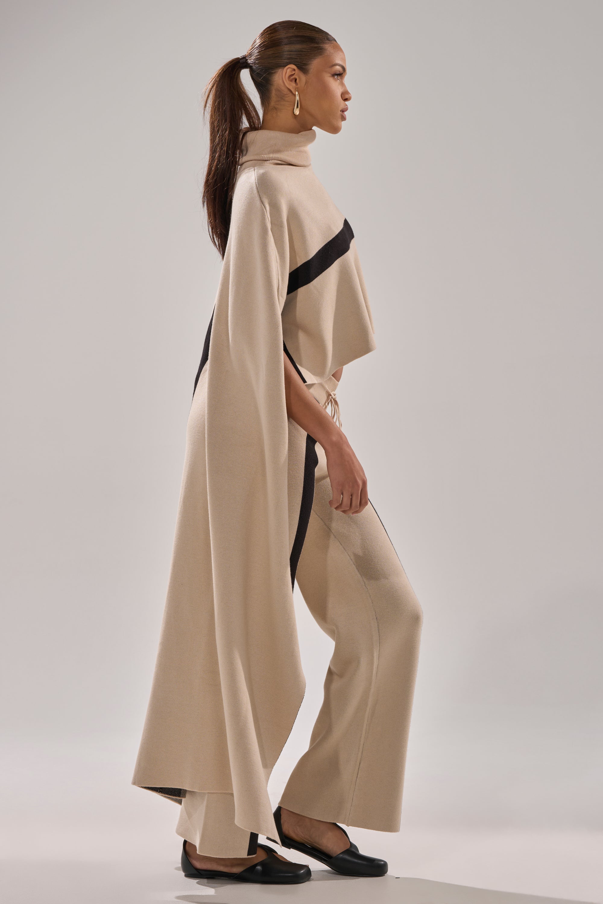CLAUDIA TURTLENECK SWEATER