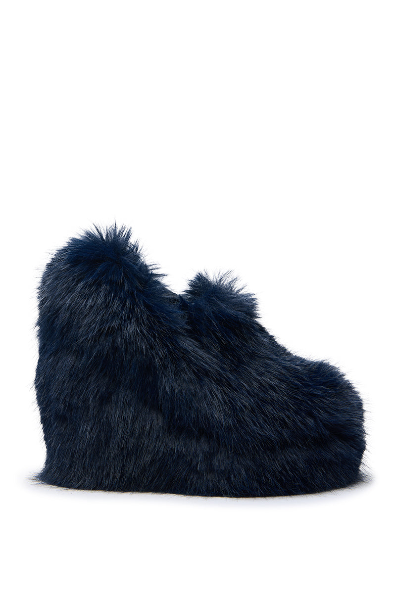AZALEA WANG JAEKE NAVY FUR WEDGE PUMP