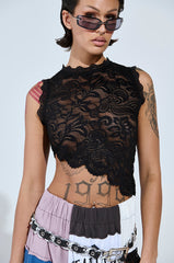 FREE FALLING LACE TOP