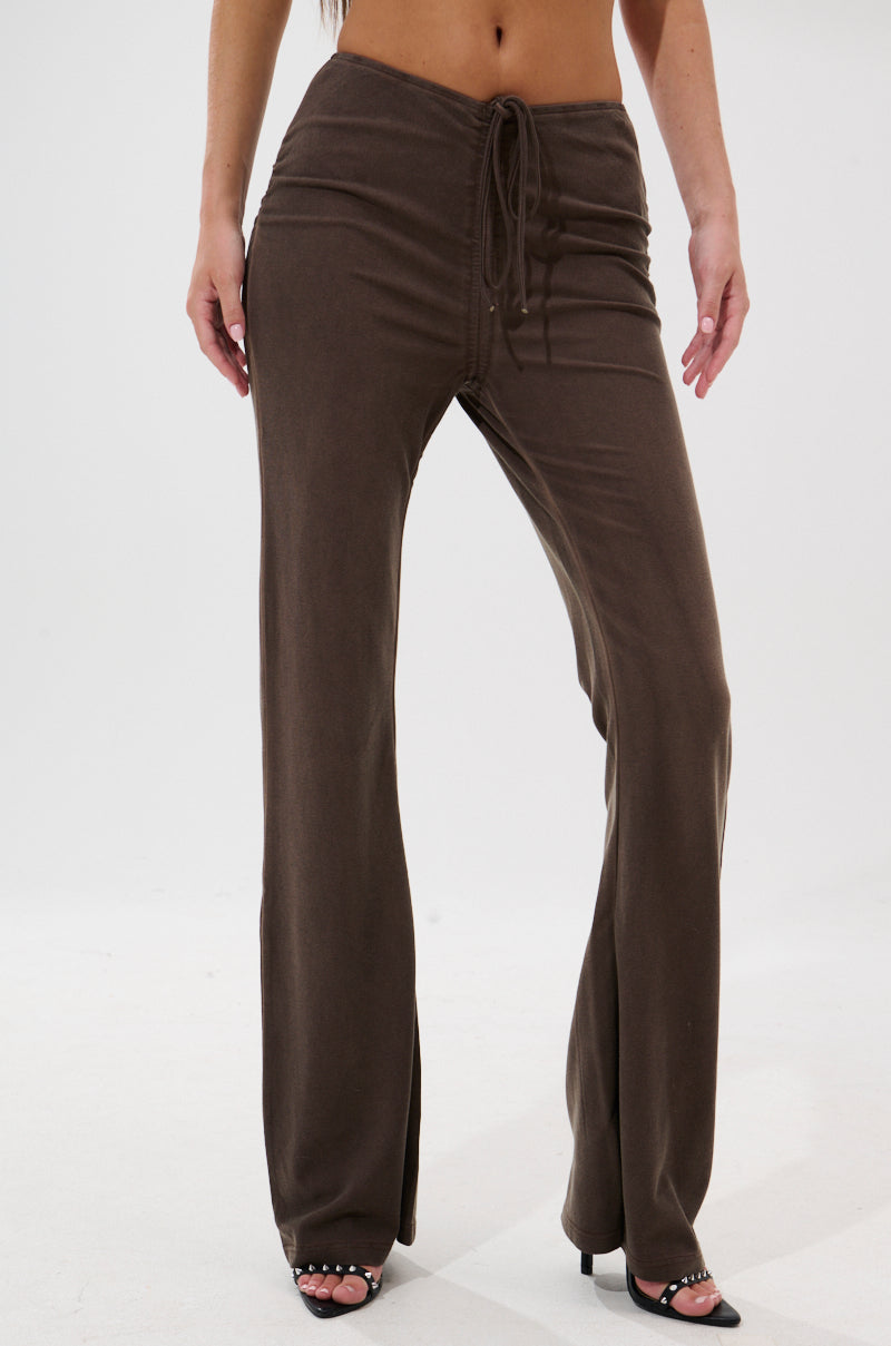 FESTIVAL LOW RISE RUCHED FLARE LEGGING