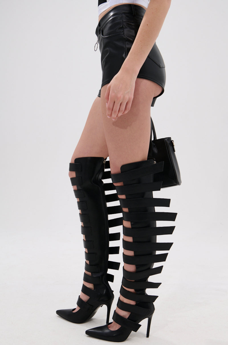 LOOKS GREAT FAUX LEATHER SHORT