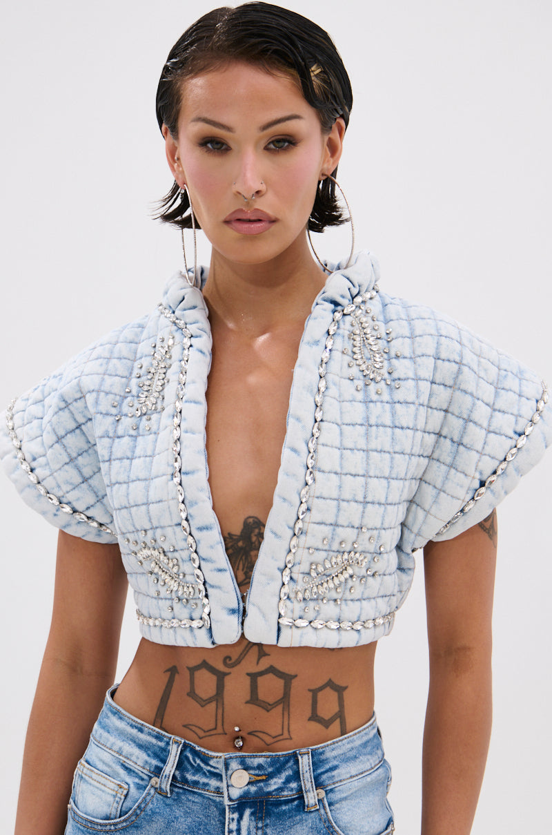 MY OWN ENERGY CROP DENIM BLOUSE