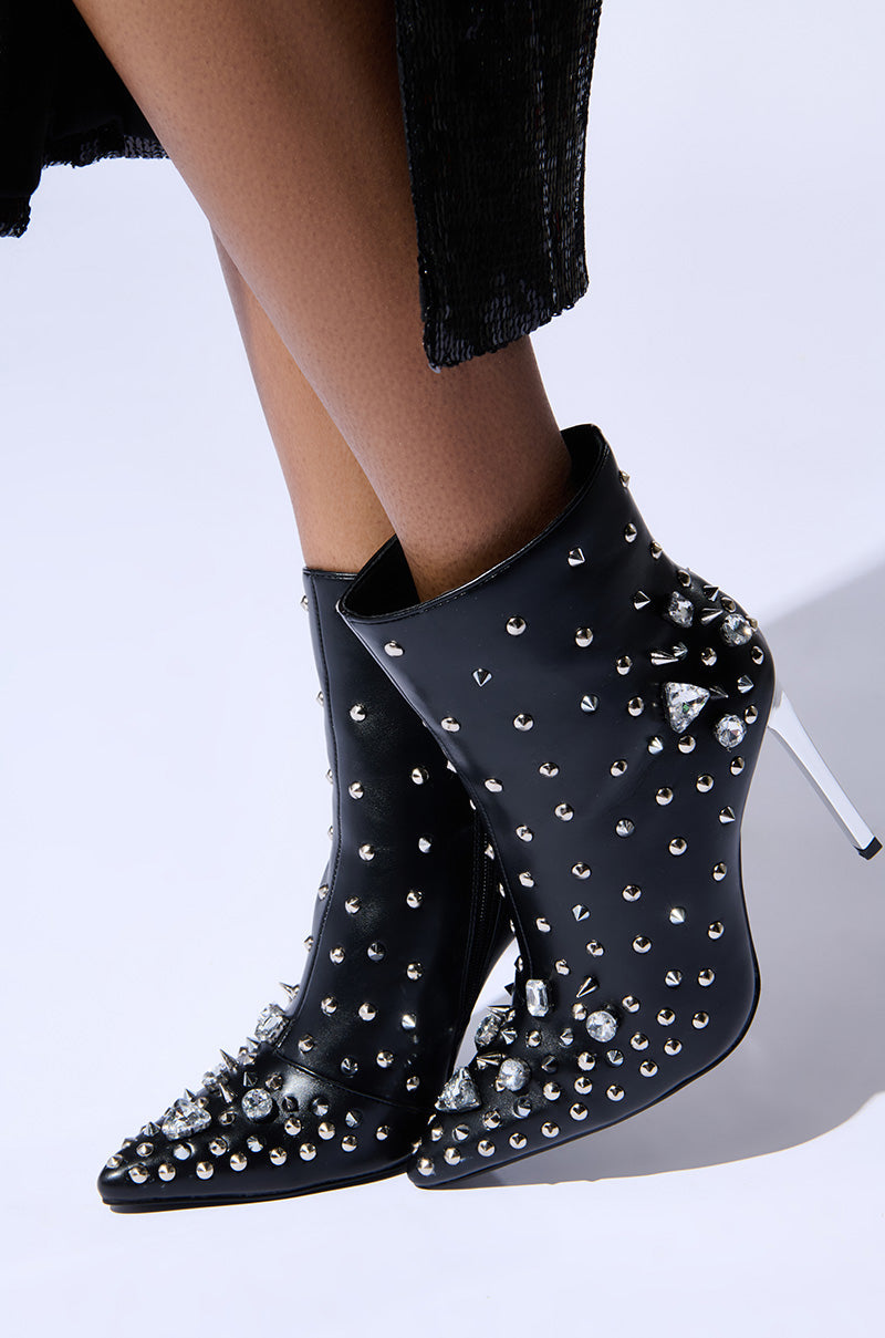 AZALEA WANG OAKLEE BLACK STILETTO BOOTIE