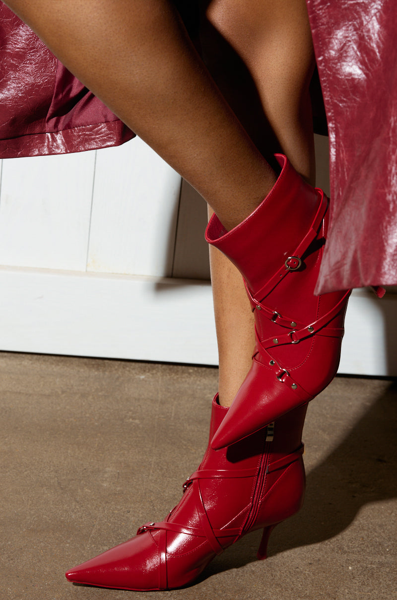 AZALEA WANG PURNIMA RED BOOTIE