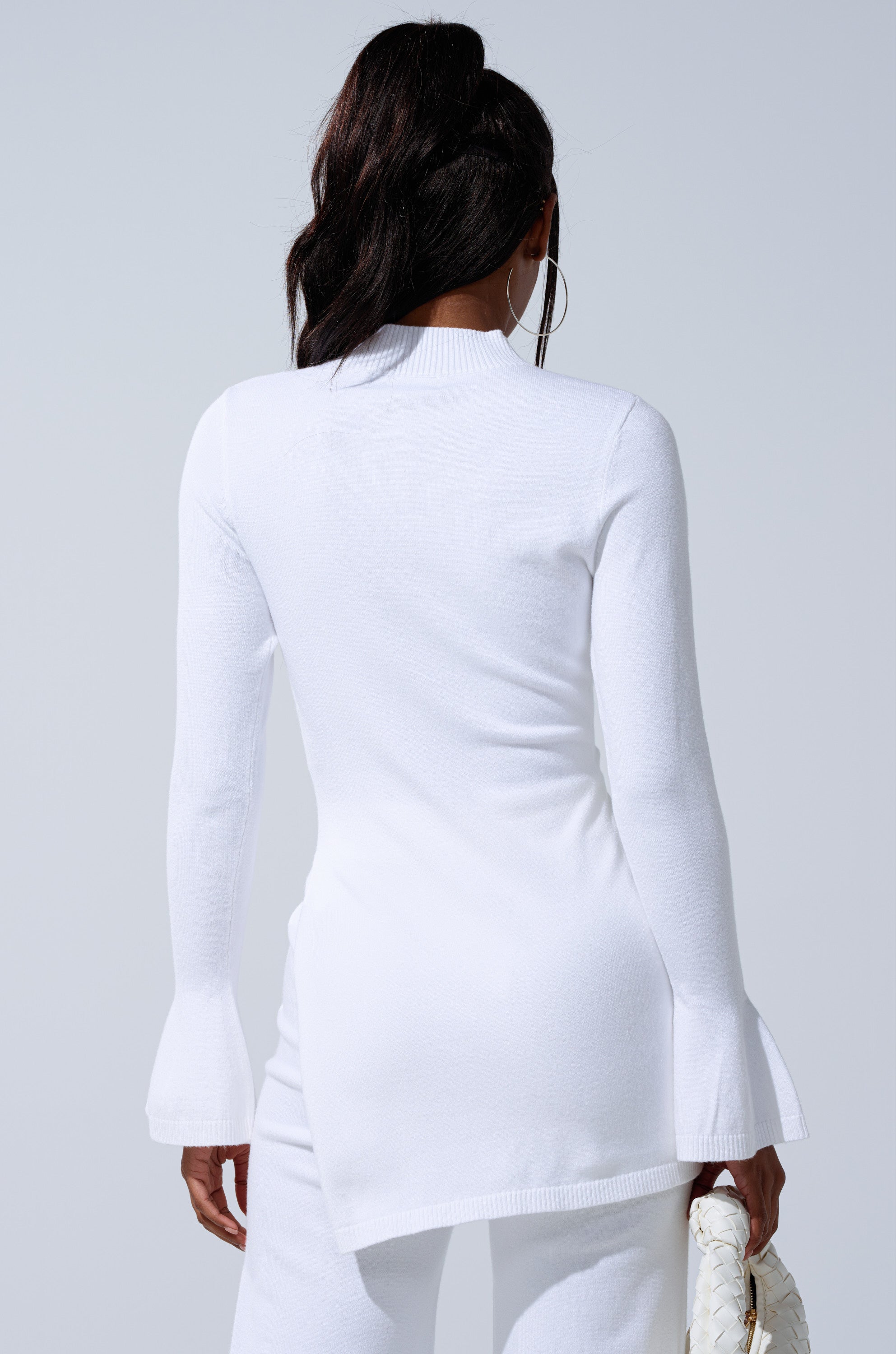 GET COZY WITH ME OVERSIZED SWEATER IN WHITE