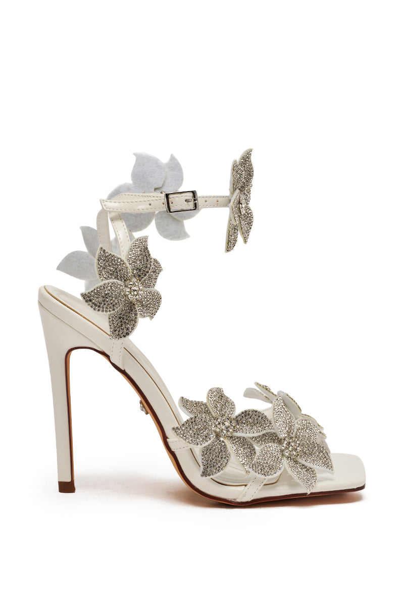 AZALEA WANG ROMI WHITE FLORAL WITH RHINESTONES STILETTO SANDAL