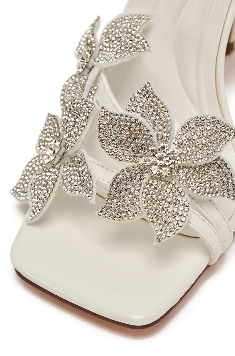 AZALEA WANG ROMI WHITE FLORAL WITH RHINESTONES STILETTO SANDAL