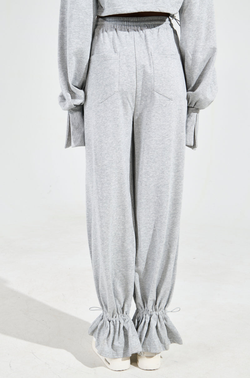 A CALM FLEX JOGGER PANT IN HEATHER GREY