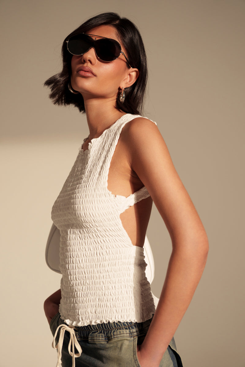CHLOE OPEN BACK & SMOCKED BODY TOP