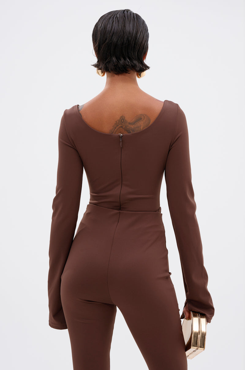 LUXE LIFE SEAMLESS BODYSUIT IN BROWN
