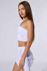 QUEEN OF LOVE DISTRESSED BRALETTE TOP IN WHITE