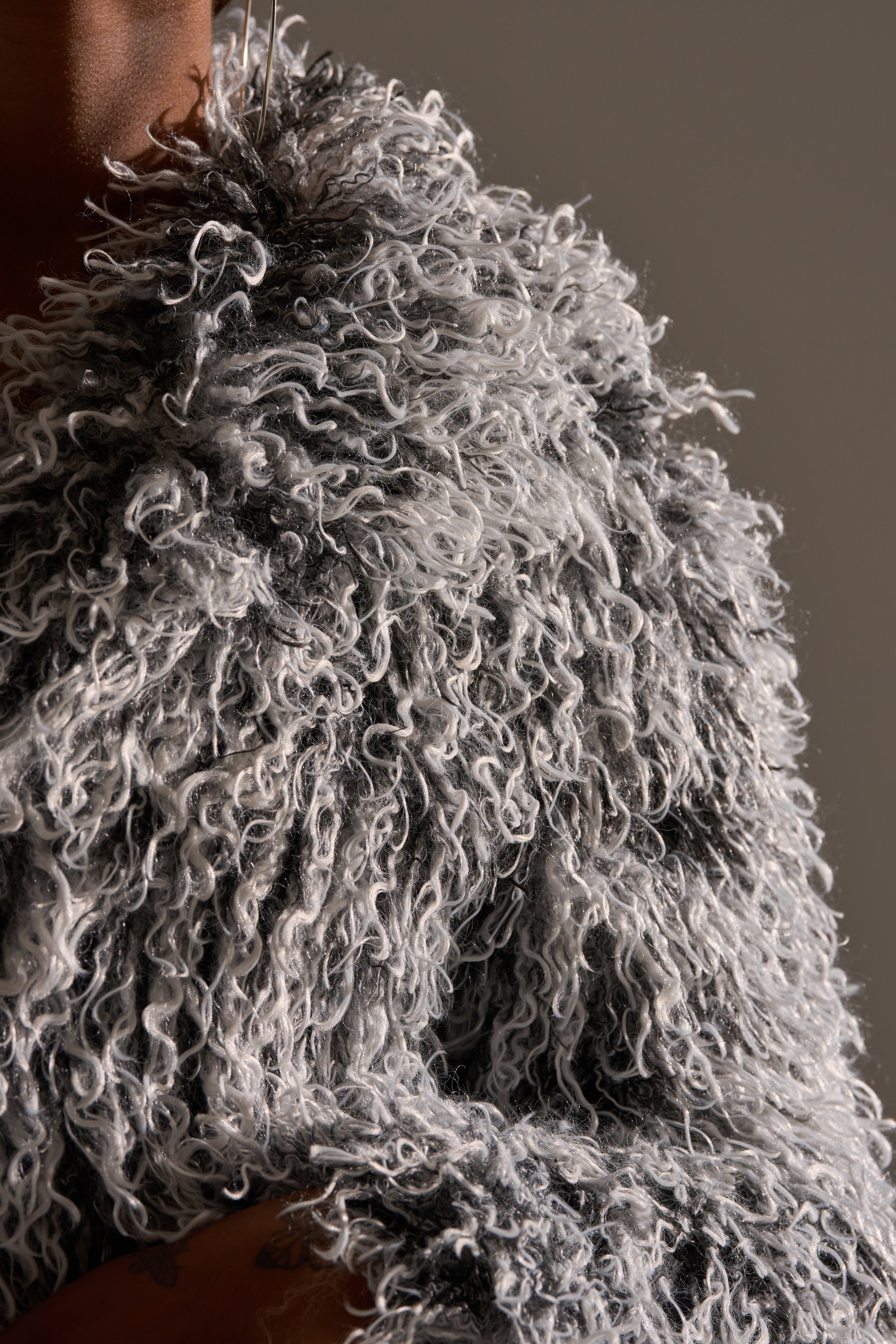 RENDEZVOUS SHAGGY FAUX FUR