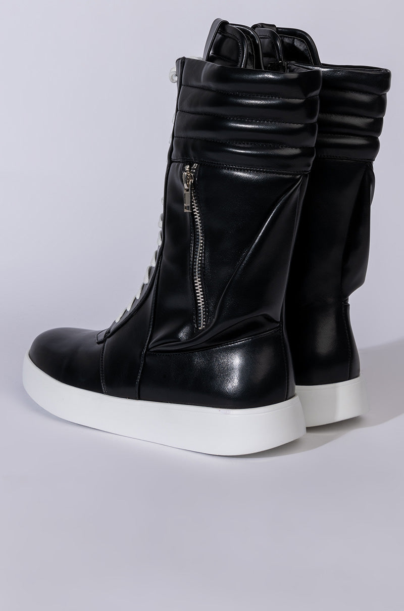 AZALEA WANG THROW IT BACK FLAT SNEAKER IN BLACK