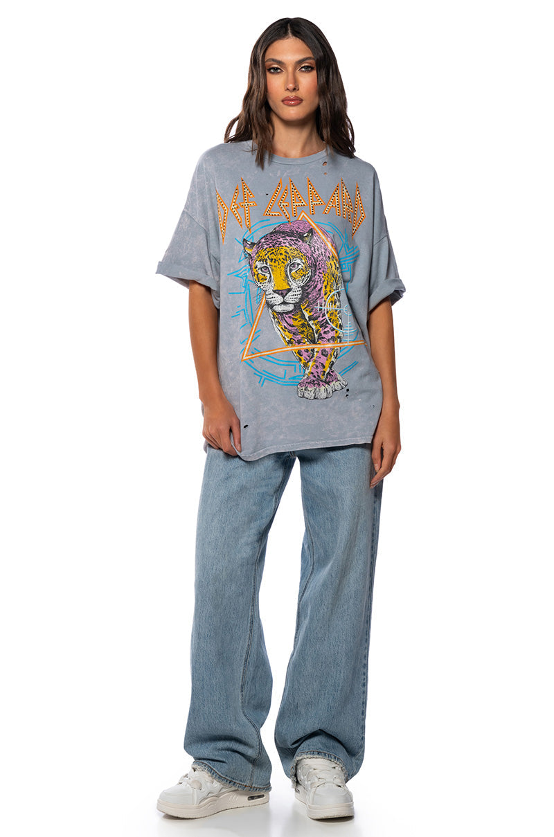 DEF LEPPARD ONE SIZE TEE