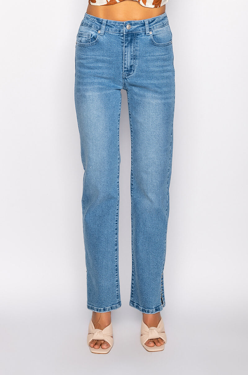 ELEVATED MID RISE STUD SLIT STRAIGHT JEANS