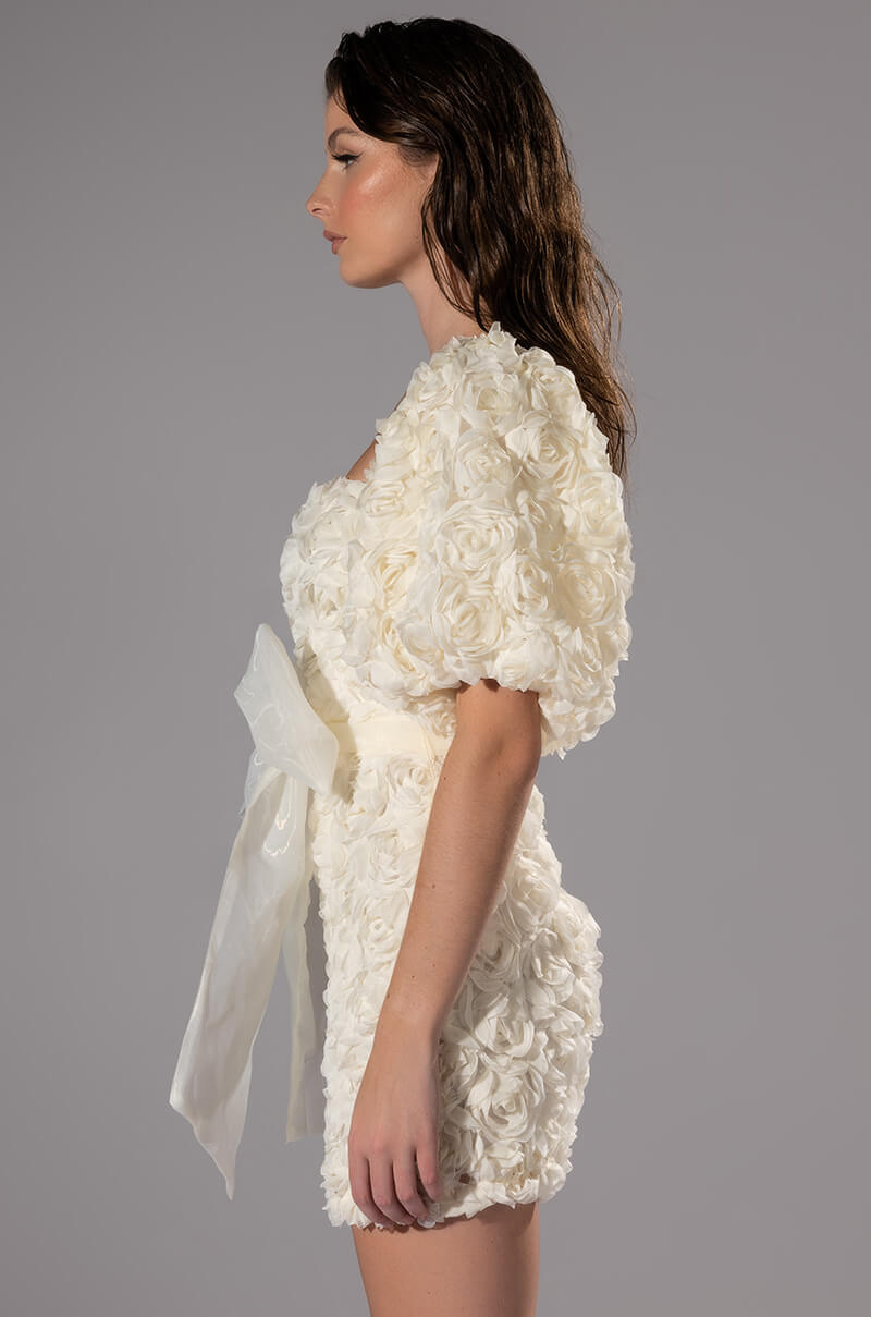 IN FULL BLOOM TEXTURED MINI DRESS