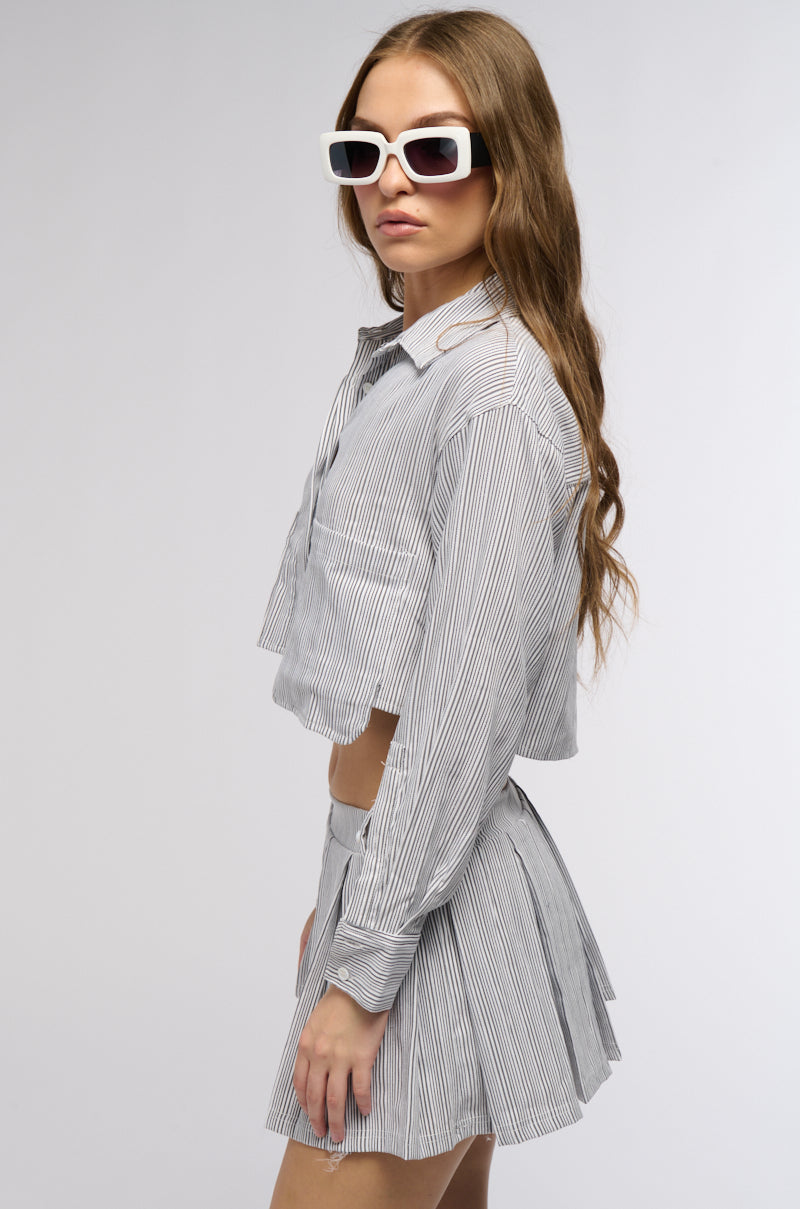 LEAVE IT BETTER BUTTON DOWN BLOUSE