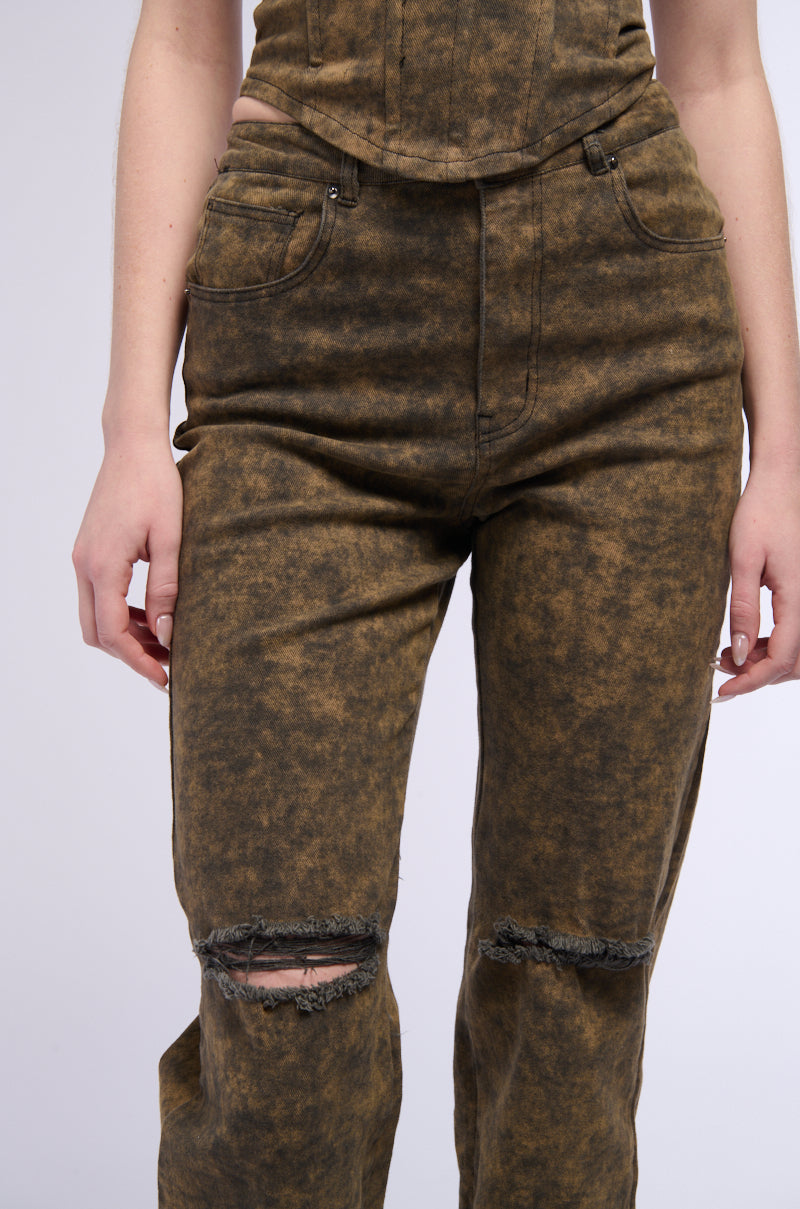 OVER IT WIDE LEG DISTRESSED JEANS