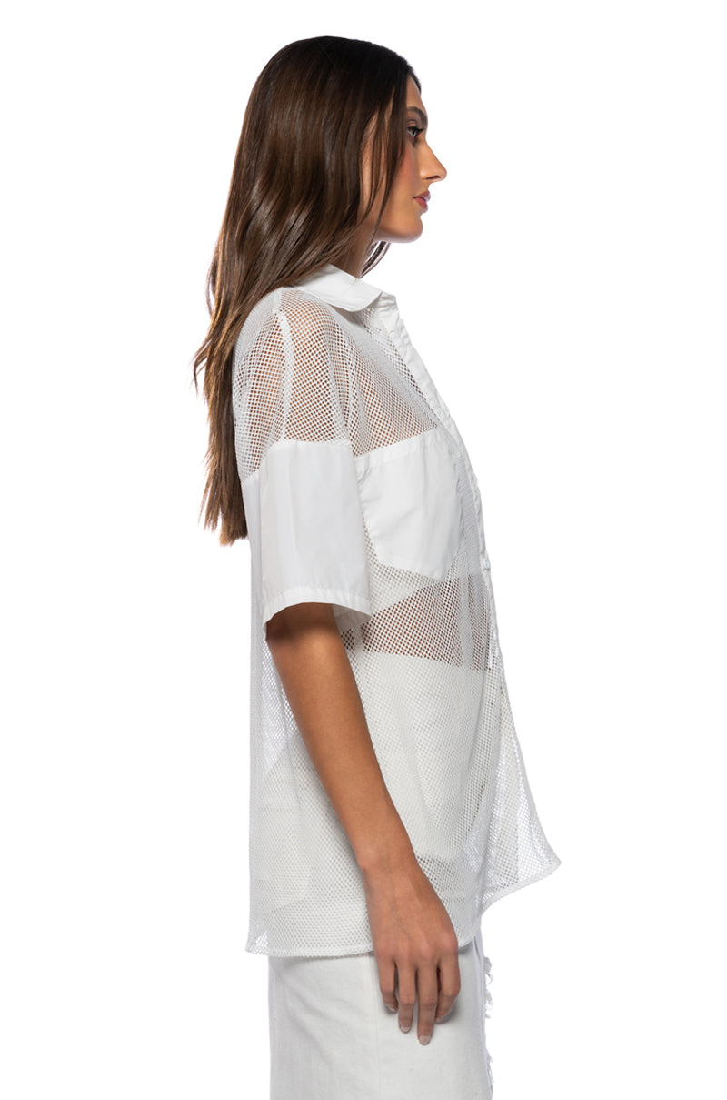 OVERSIZED MESH SHORT SLEEVE BUTTON DOWN IN WHITE