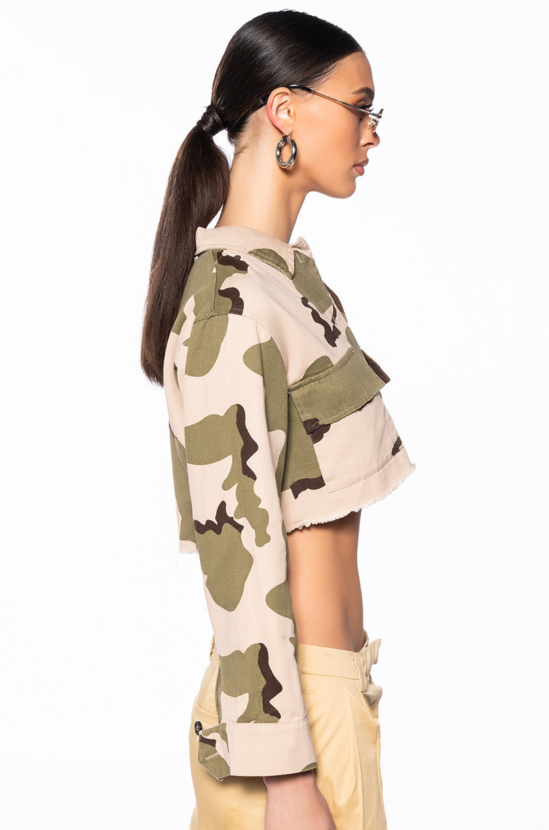 REMI CAMO BUTTON DOWN TOP